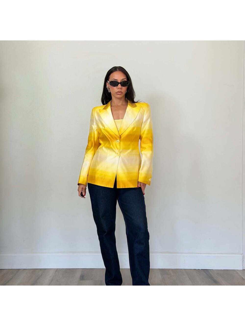 Escada - Picture 6 of 9